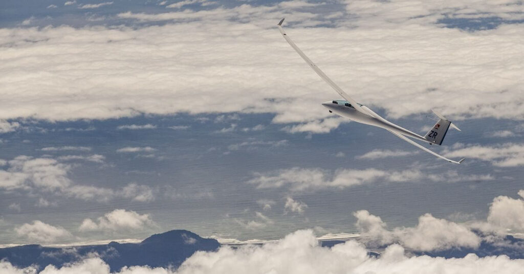 glider in right turn